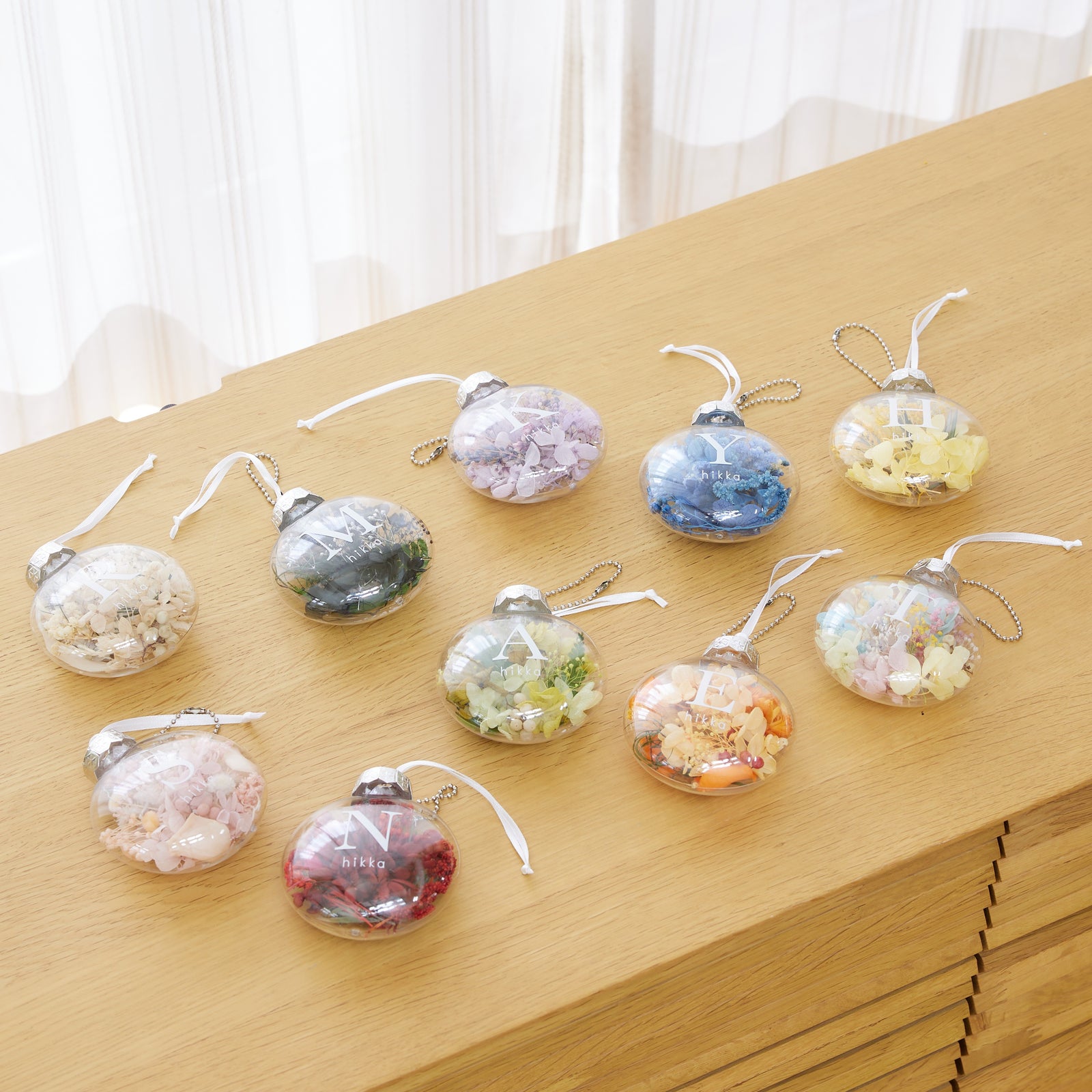 カスタム】花びらのキーホルダー イニシャル – hikka