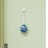 花びらのキーホルダー イニシャル